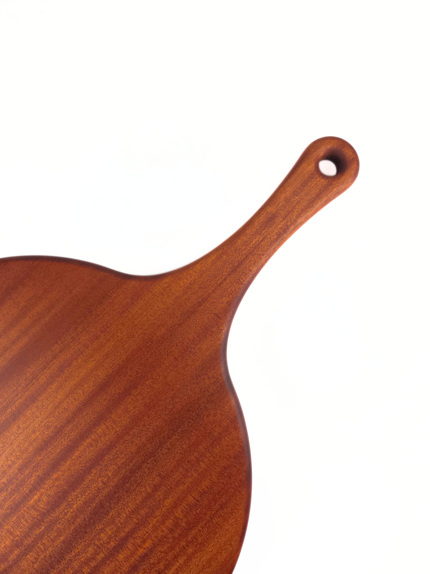 Eluro – Luxe Ronde Borrelplank Lijnpatroon (40 cm, Mahoniehout)